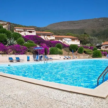 Apartmán Cala Rossa 45 Pool & Nature - Goelba Nisporto